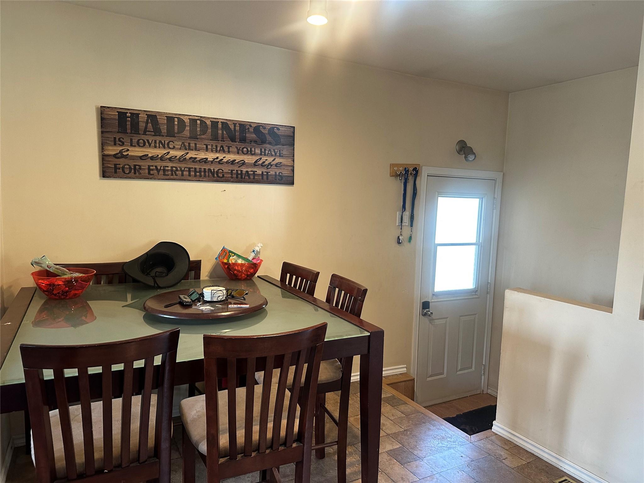 1383 Needles Crescent, Elkford, BC