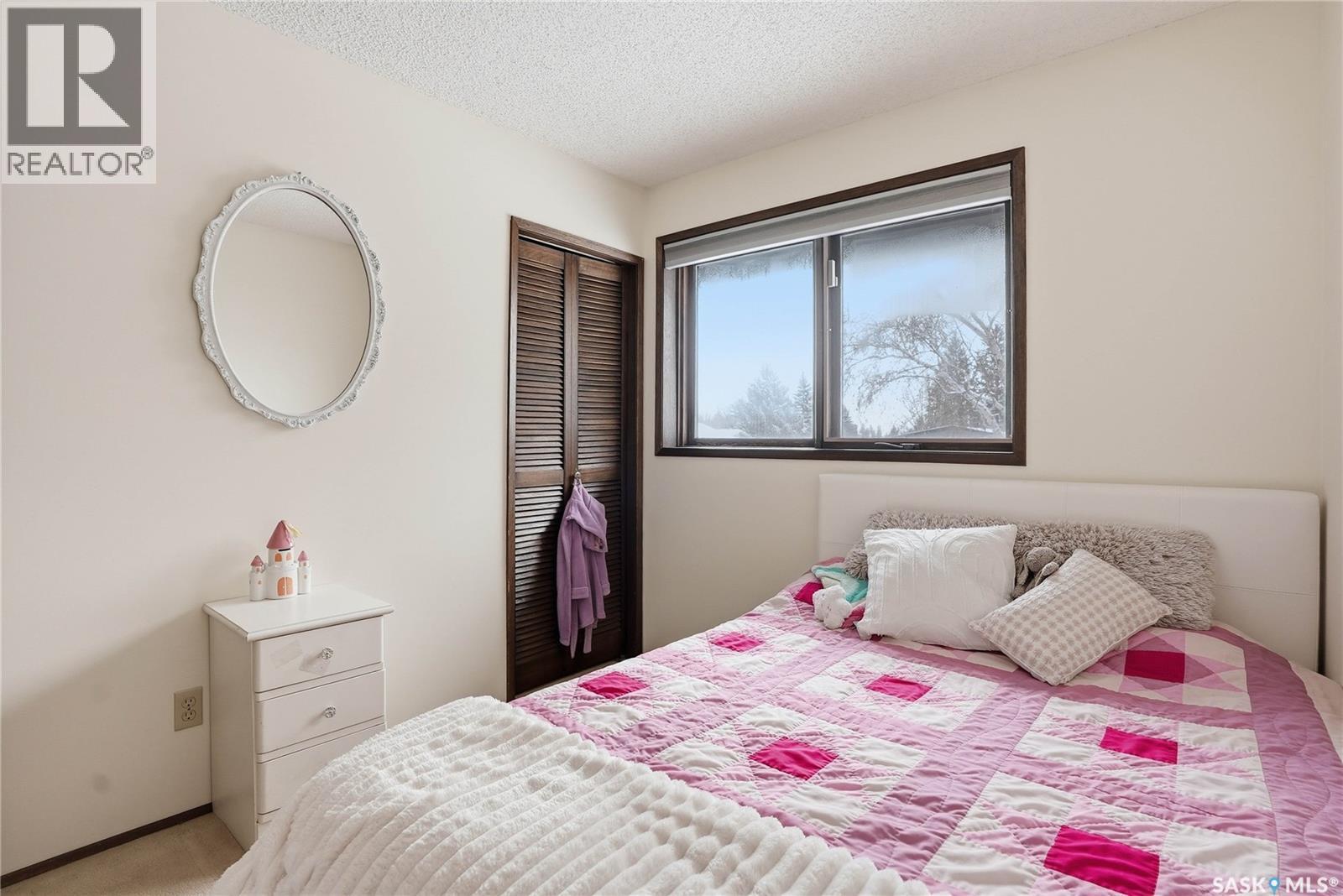743 Coppermine Crescent, Saskatoon, SK - Indoor Photo Showing Bedroom