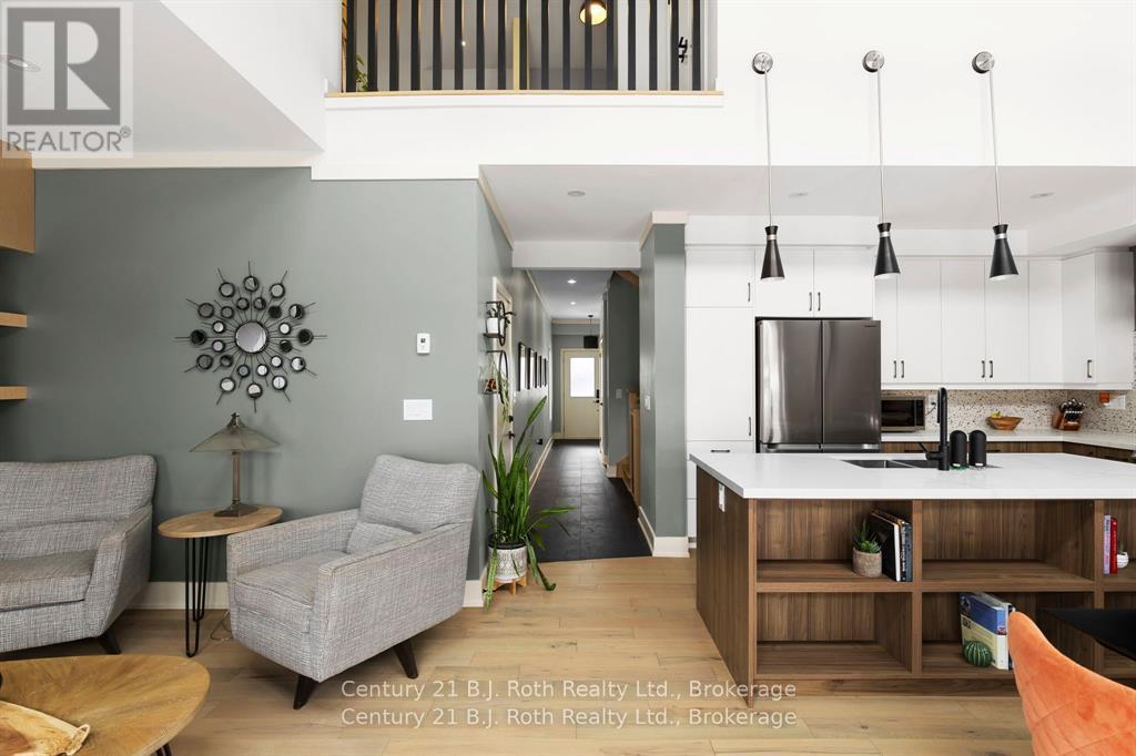 34 Ruby Crescent, Orillia, ON - Indoor Photo Showing Living Room