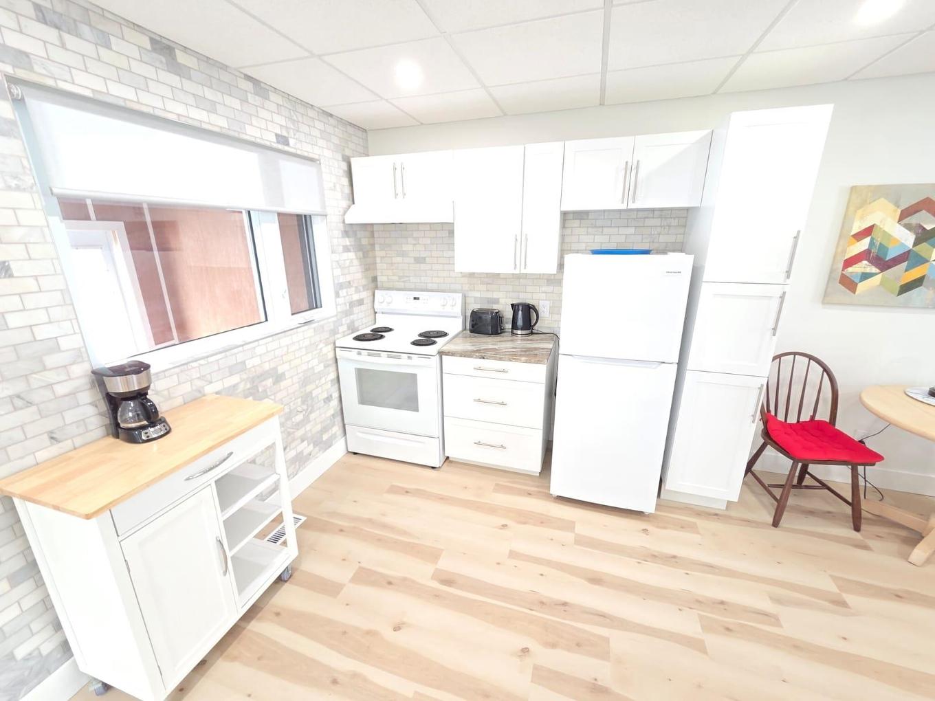 84 Machar Ave, Thunder Bay, ON