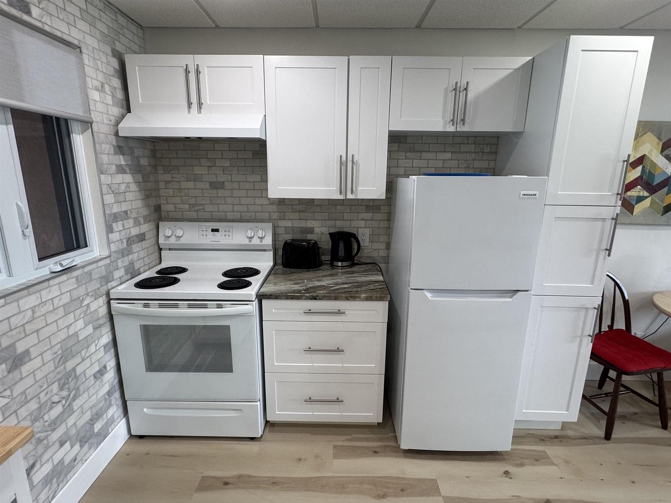 84 Machar Ave, Thunder Bay, ON