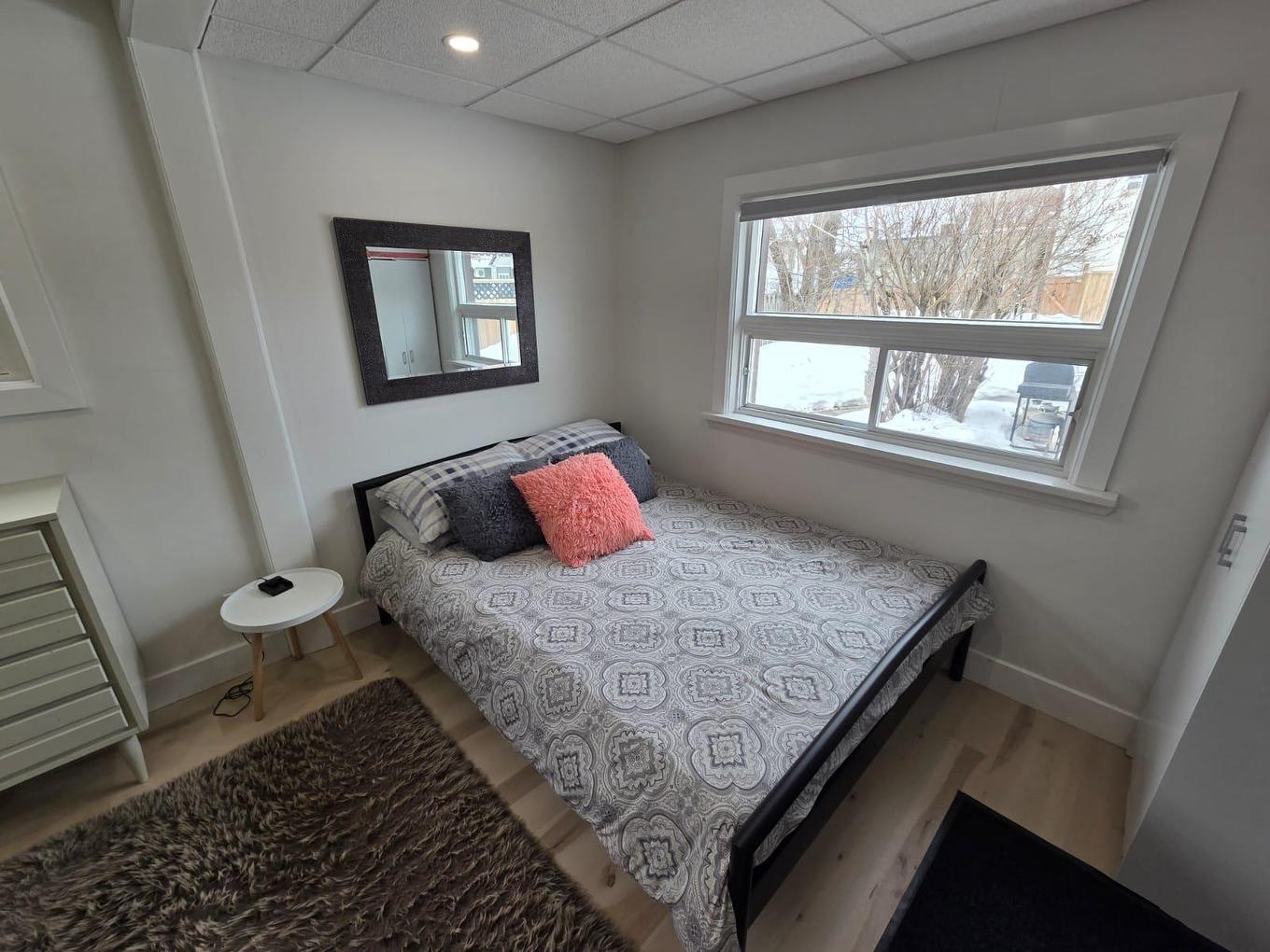 84 Machar Ave, Thunder Bay, ON