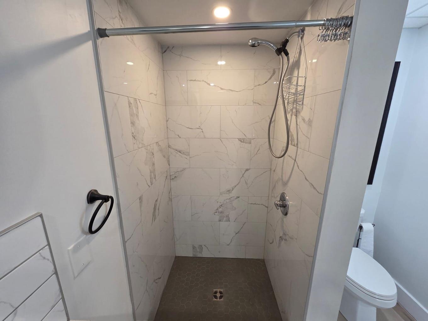 84 Machar Ave, Thunder Bay, ON