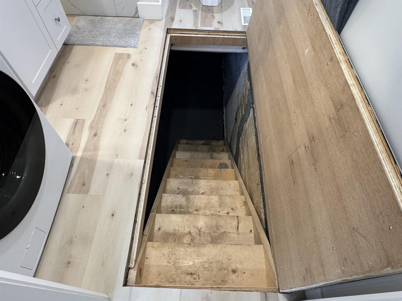 84 Machar Ave, Thunder Bay, ON