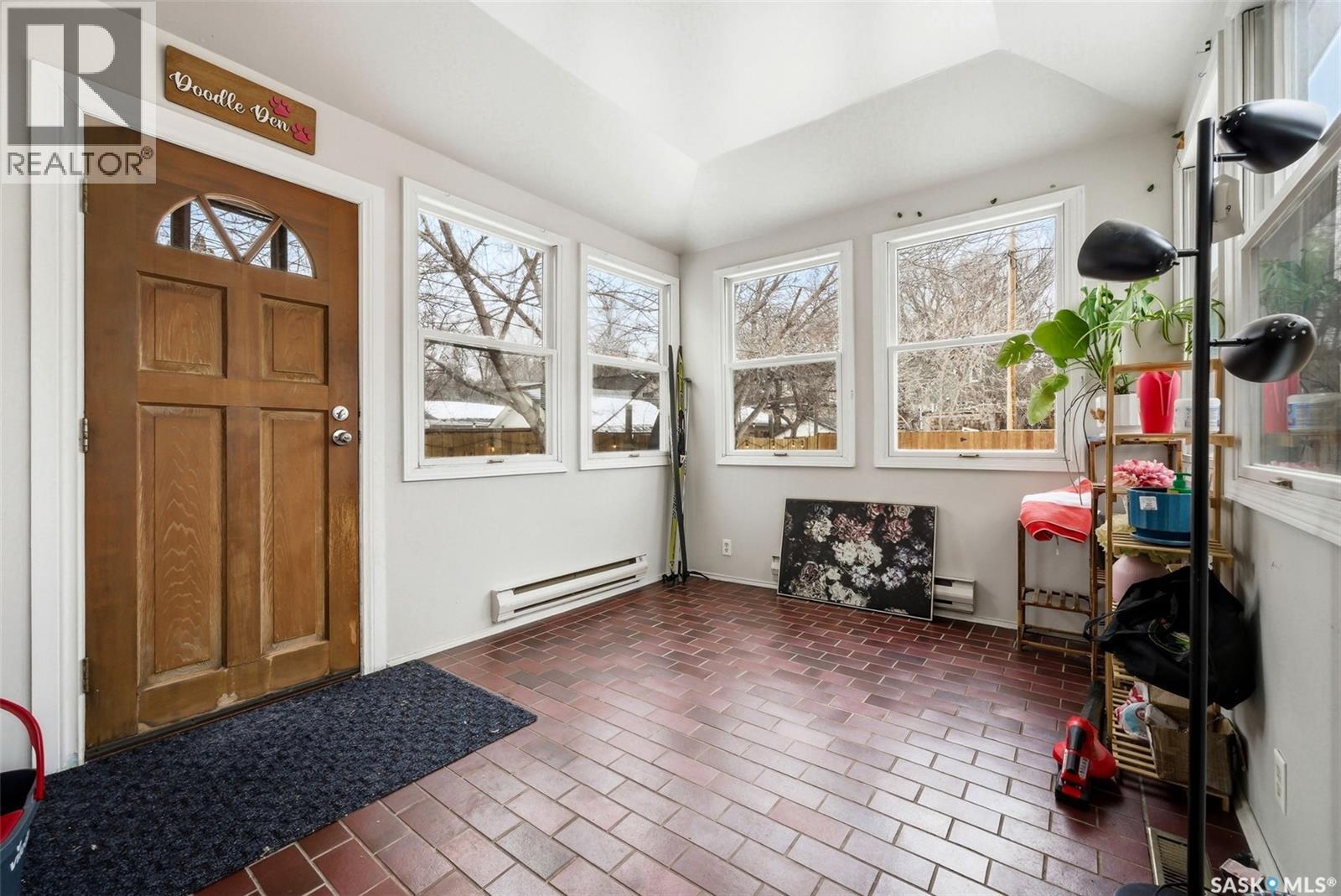 363 Leopold Crescent, Regina, SK - Indoor Photo Showing Other Room