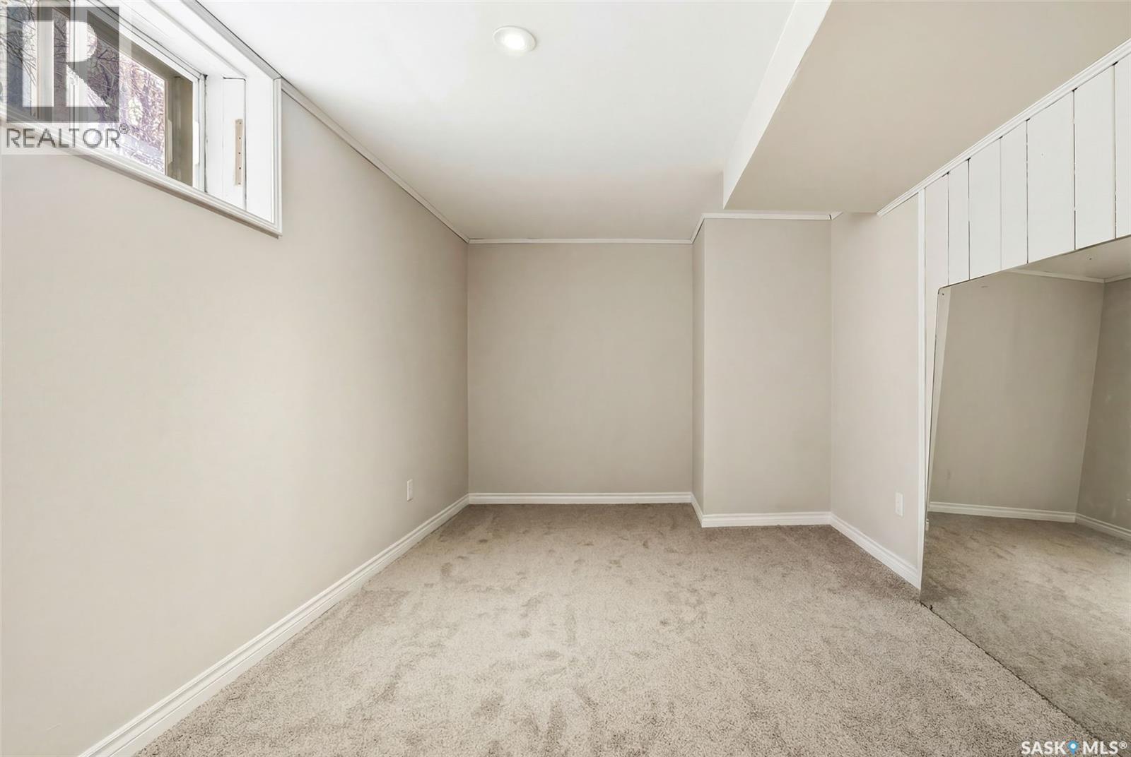 363 Leopold Crescent, Regina, SK - Indoor Photo Showing Other Room