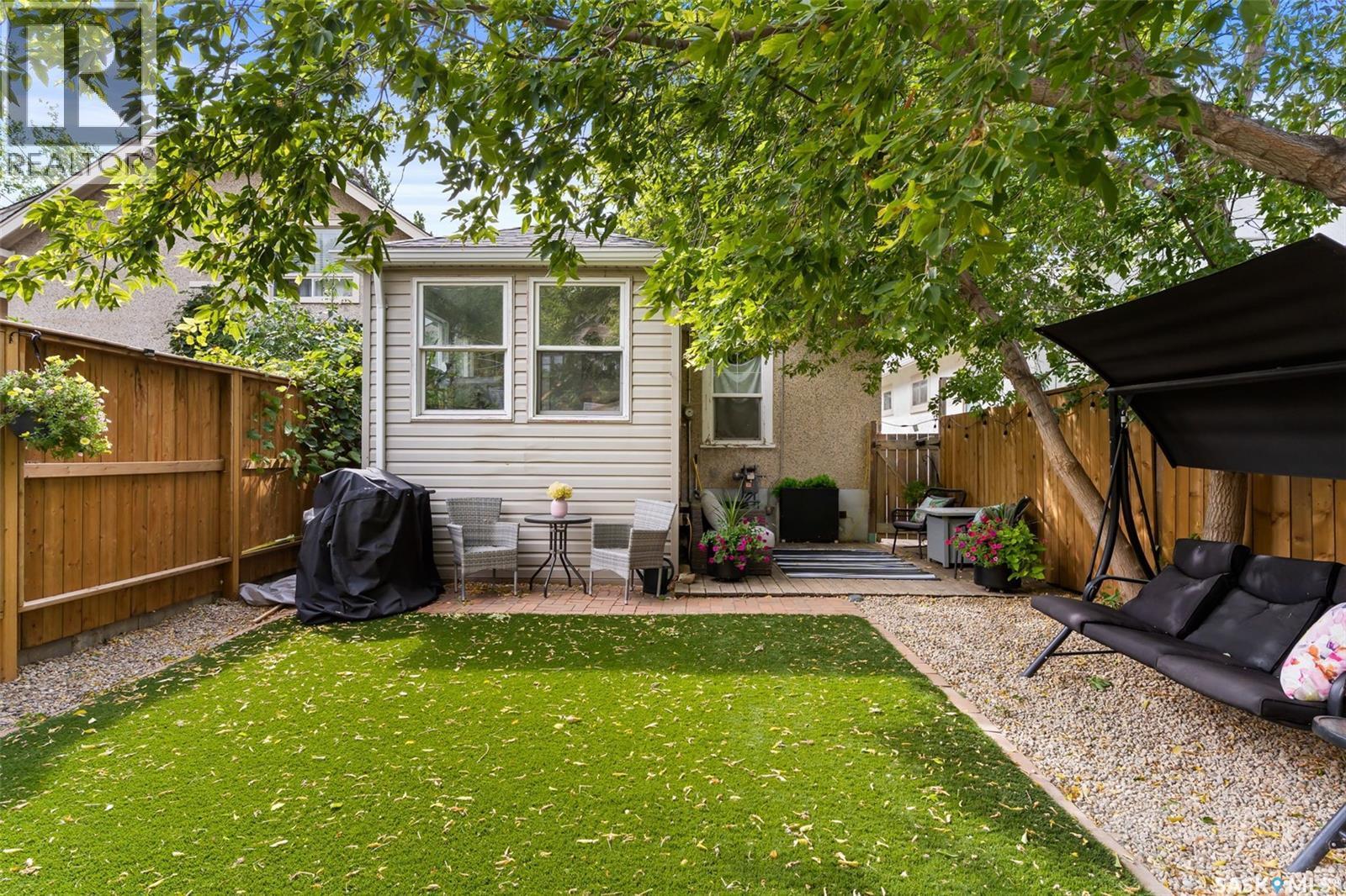 363 Leopold Crescent, Regina, SK - Outdoor