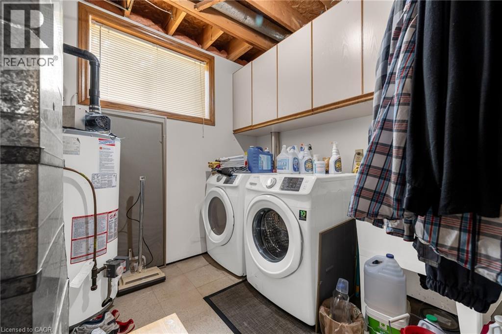 9 Valley Road, St. Catharines, ON - Indoor Photo Showing Laundry Room