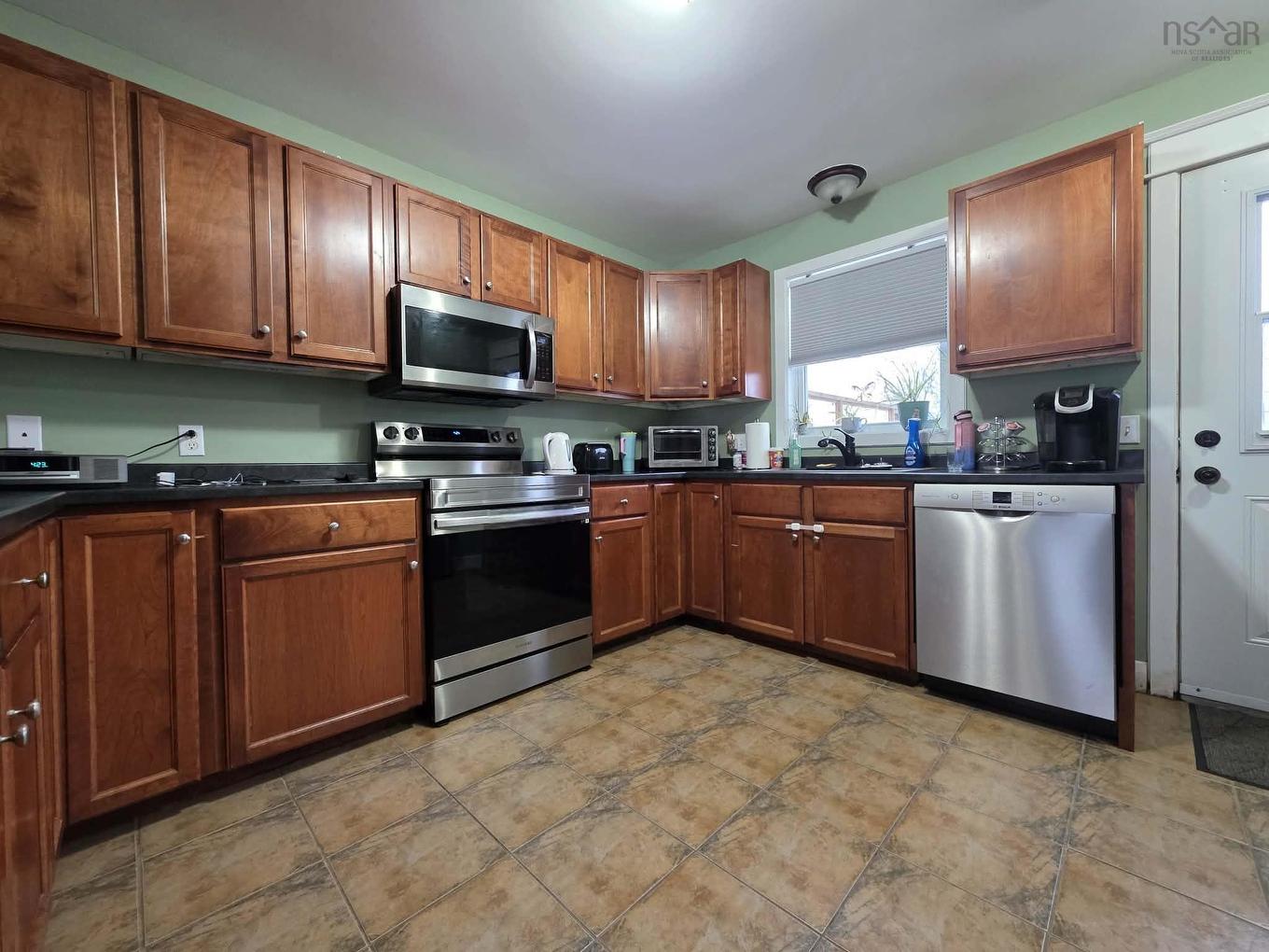 1611 Mackay Street, Westville, NS