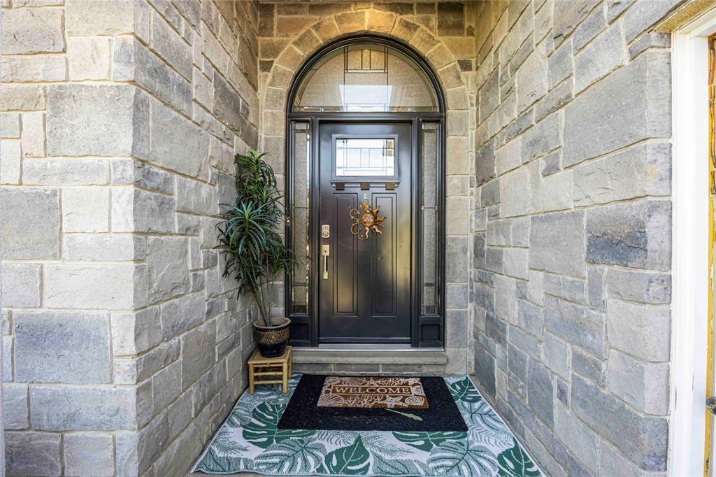 809 Second Crescent, Plympton-Wyoming, ON