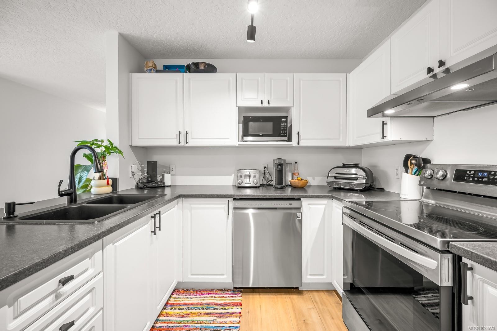 30-717 Aspen Rd, Comox, BC