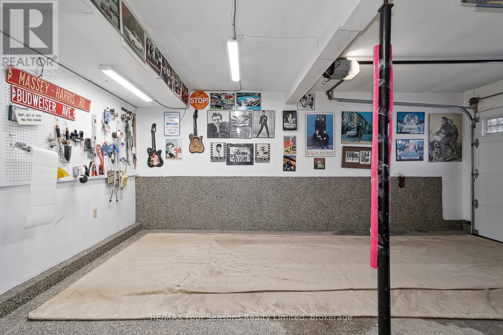 218 Datas Drive, Clearview (Stayner), ON - Indoor Photo Showing Other Room