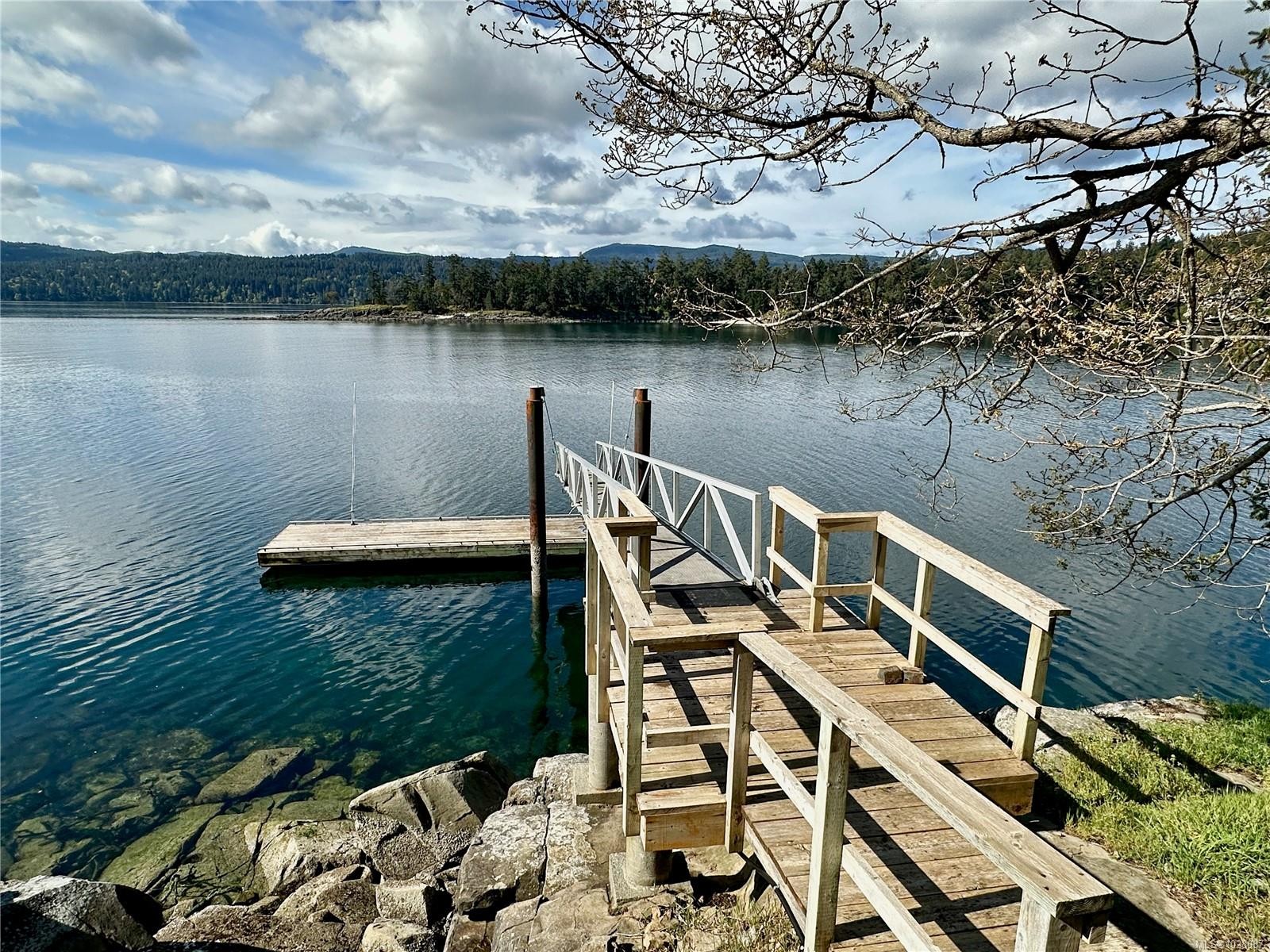 220 Scott Point Dr, Salt Spring, BC