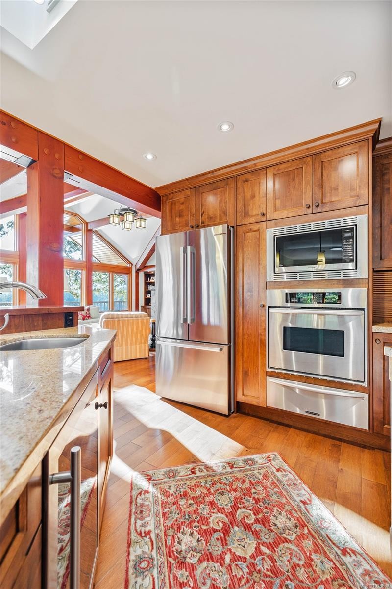 220 Scott Point Dr, Salt Spring, BC