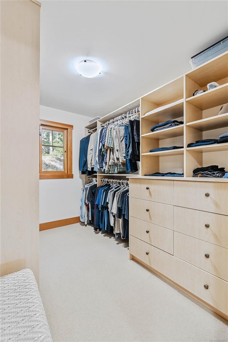 220 Scott Point Dr, Salt Spring, BC