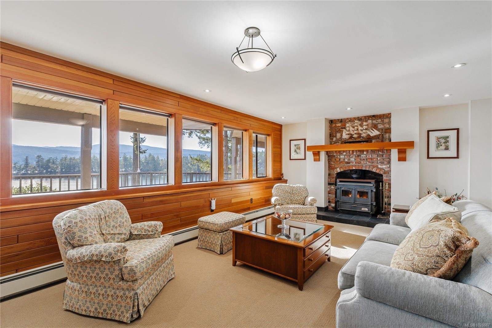 220 Scott Point Dr, Salt Spring, BC