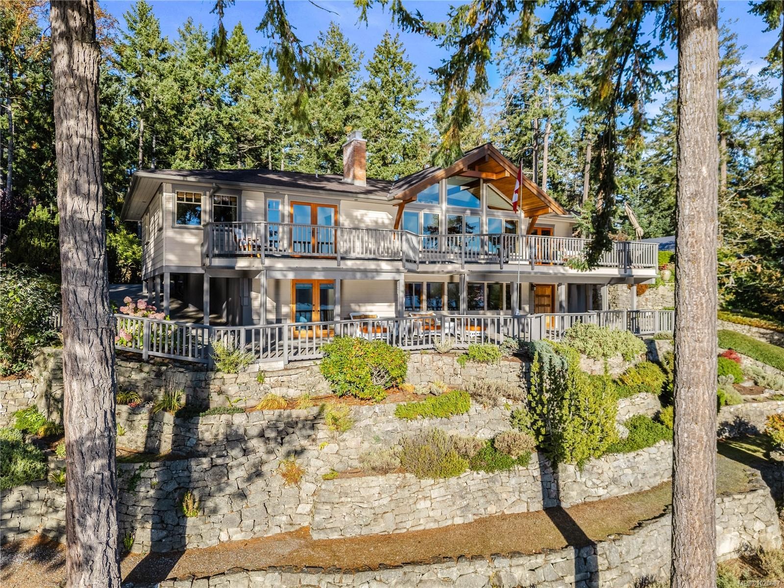220 Scott Point Dr, Salt Spring, BC
