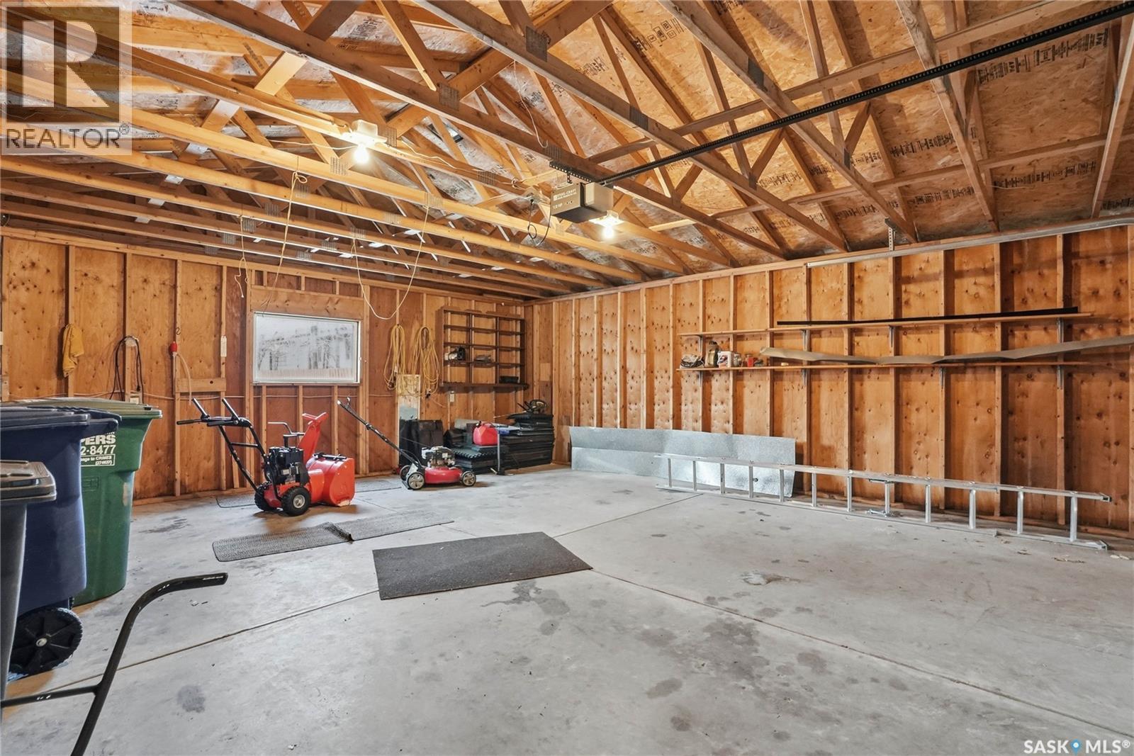 414 Preston Avenue S, Saskatoon, SK - Indoor Photo Showing Other Room