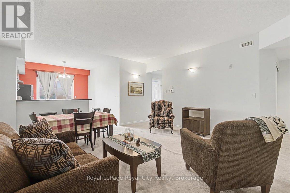 412 - 308 Watson Parkway N, Guelph (Grange Road), ON - Indoor Photo Showing Living Room