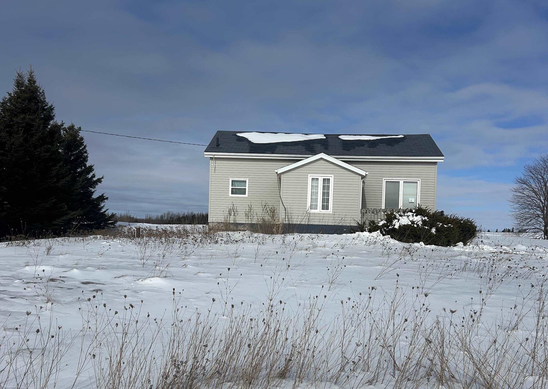2744 Route 11, Miscouche, PE