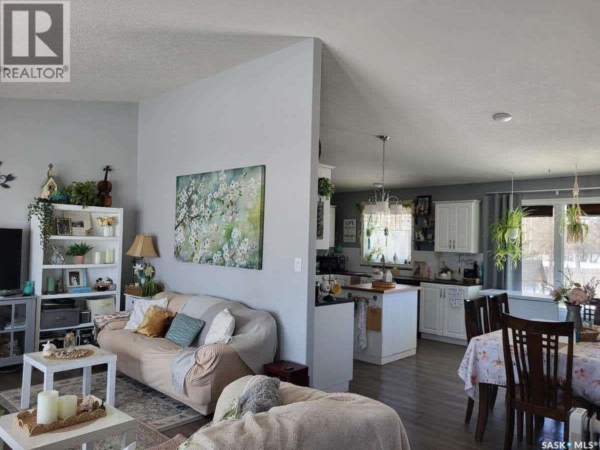 210 Douglas Place, Waseca, SK - Indoor