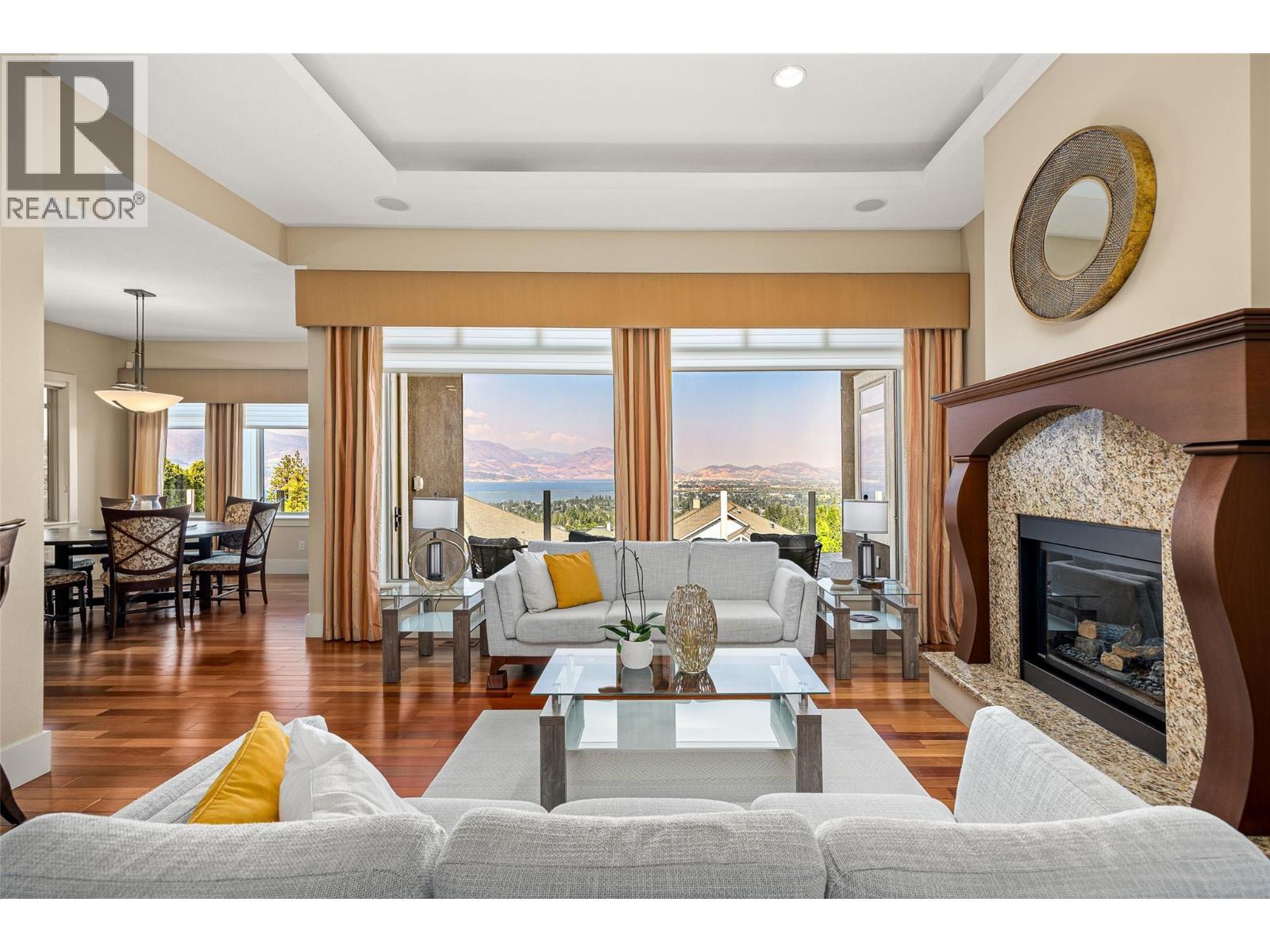 620 Arbor View Drive, Kelowna, BC - Indoor Photo Showing Living Room With Fireplace