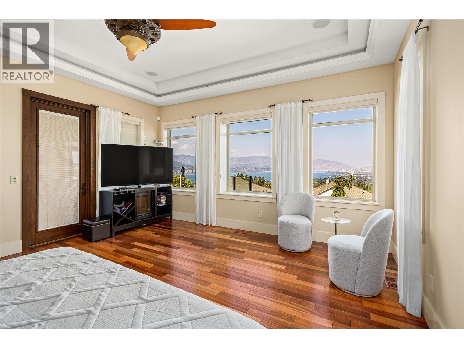 620 Arbor View Drive, Kelowna, BC - Indoor