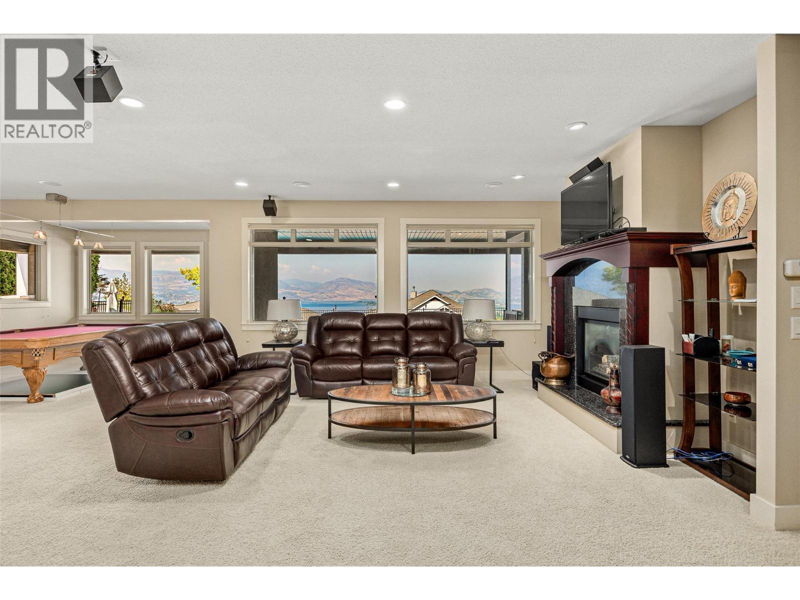 620 Arbor View Drive, Kelowna, BC - Indoor