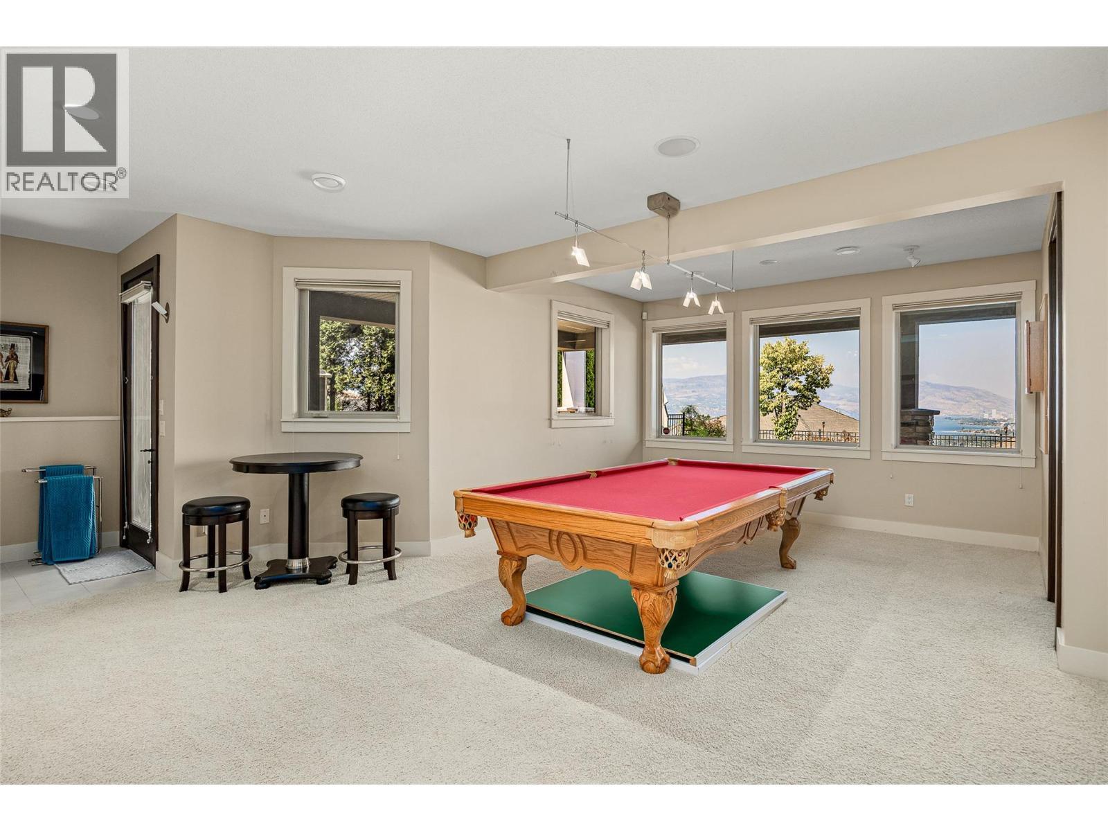 620 Arbor View Drive, Kelowna, BC - Indoor Photo Showing Other Room