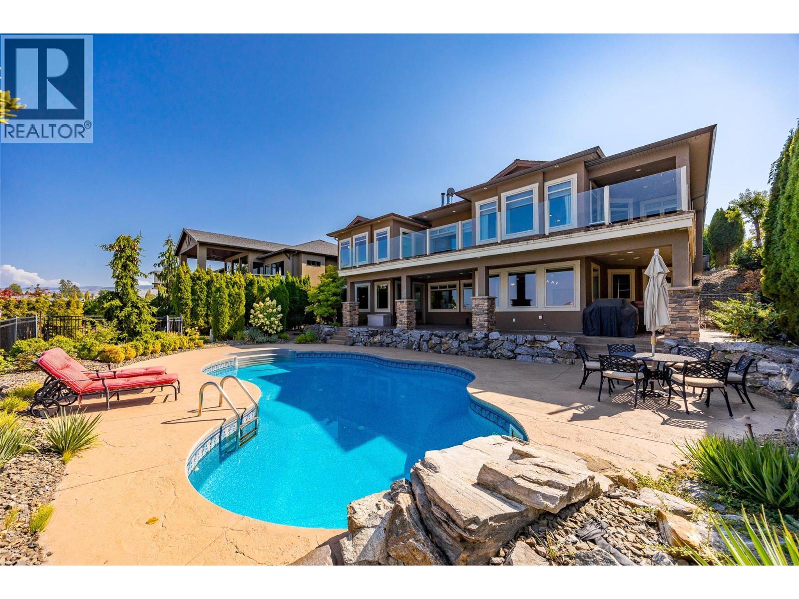 620 Arbor View Drive, Kelowna, BC - Outdoor With In Ground Pool With Deck Patio Veranda