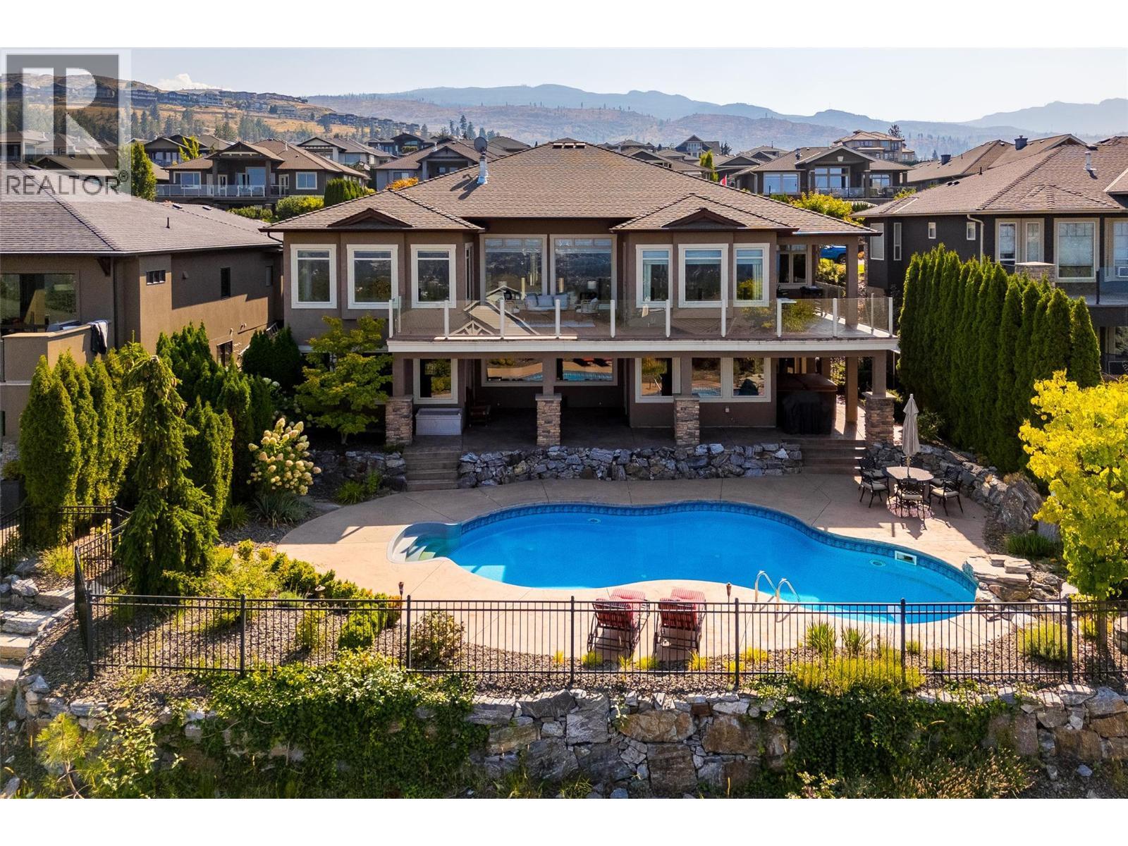 620 Arbor View Drive, Kelowna, BC - Outdoor With In Ground Pool With Deck Patio Veranda
