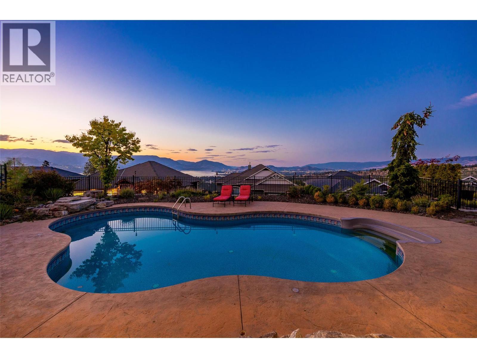 620 Arbor View Drive, Kelowna, BC - Outdoor With In Ground Pool With Backyard
