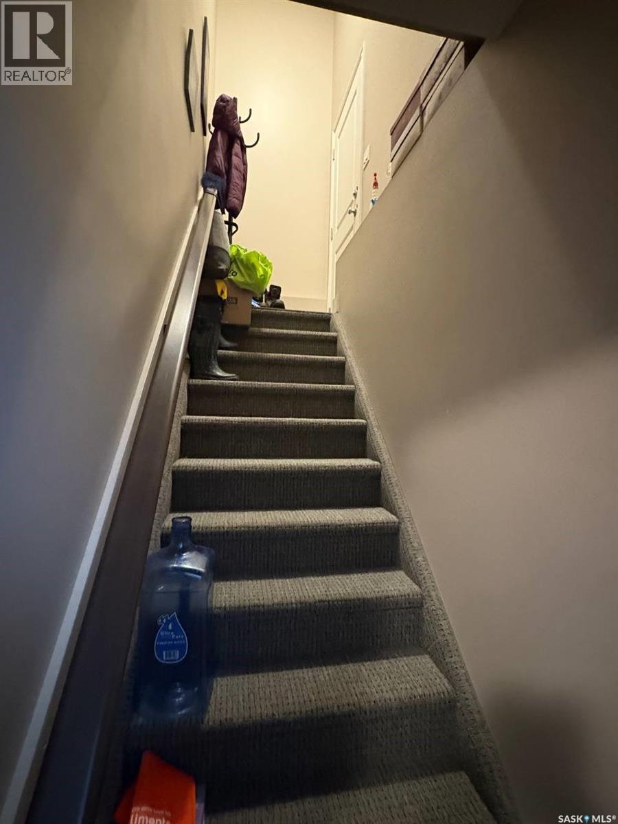 422 Lewin Way, Saskatoon, SK