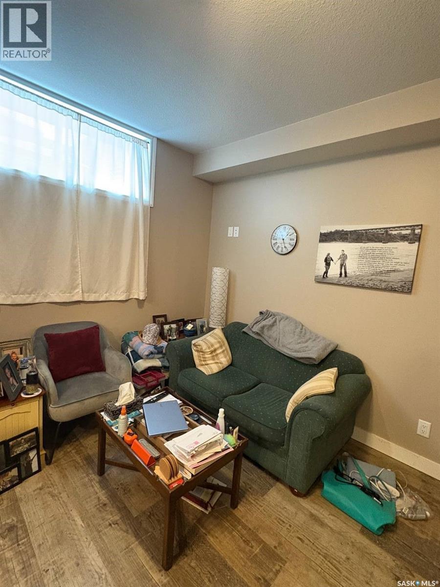 422 Lewin Way, Saskatoon, SK