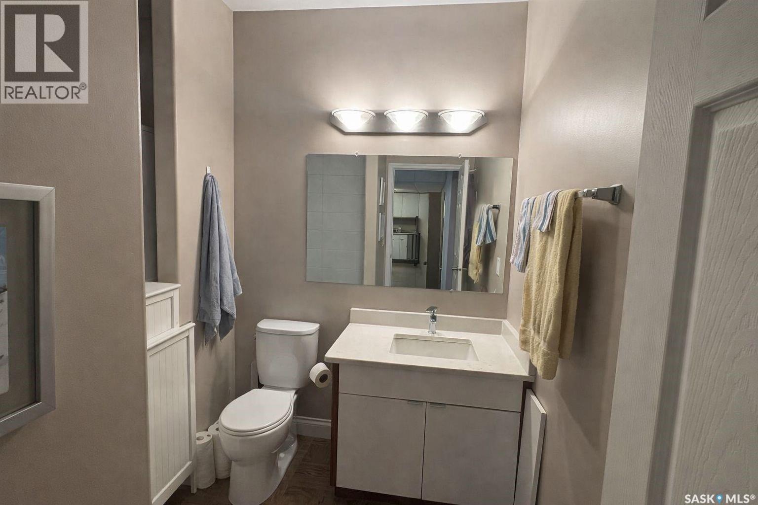 422 Lewin Way, Saskatoon, SK