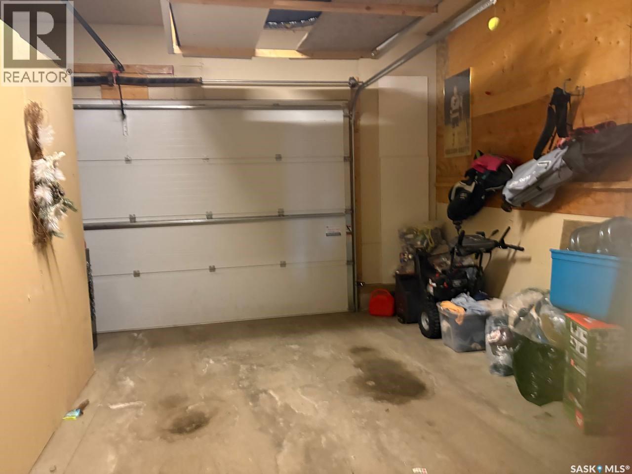 422 Lewin Way, Saskatoon, SK