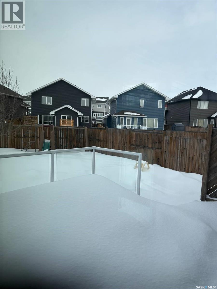 422 Lewin Way, Saskatoon, SK