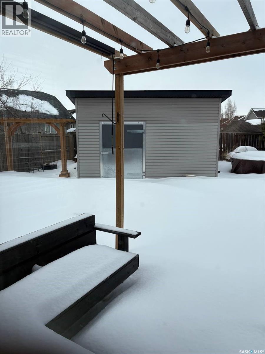 422 Lewin Way, Saskatoon, SK