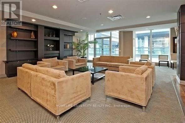 607 - 30 Grand Trunk Crescent, Toronto, ON - Indoor