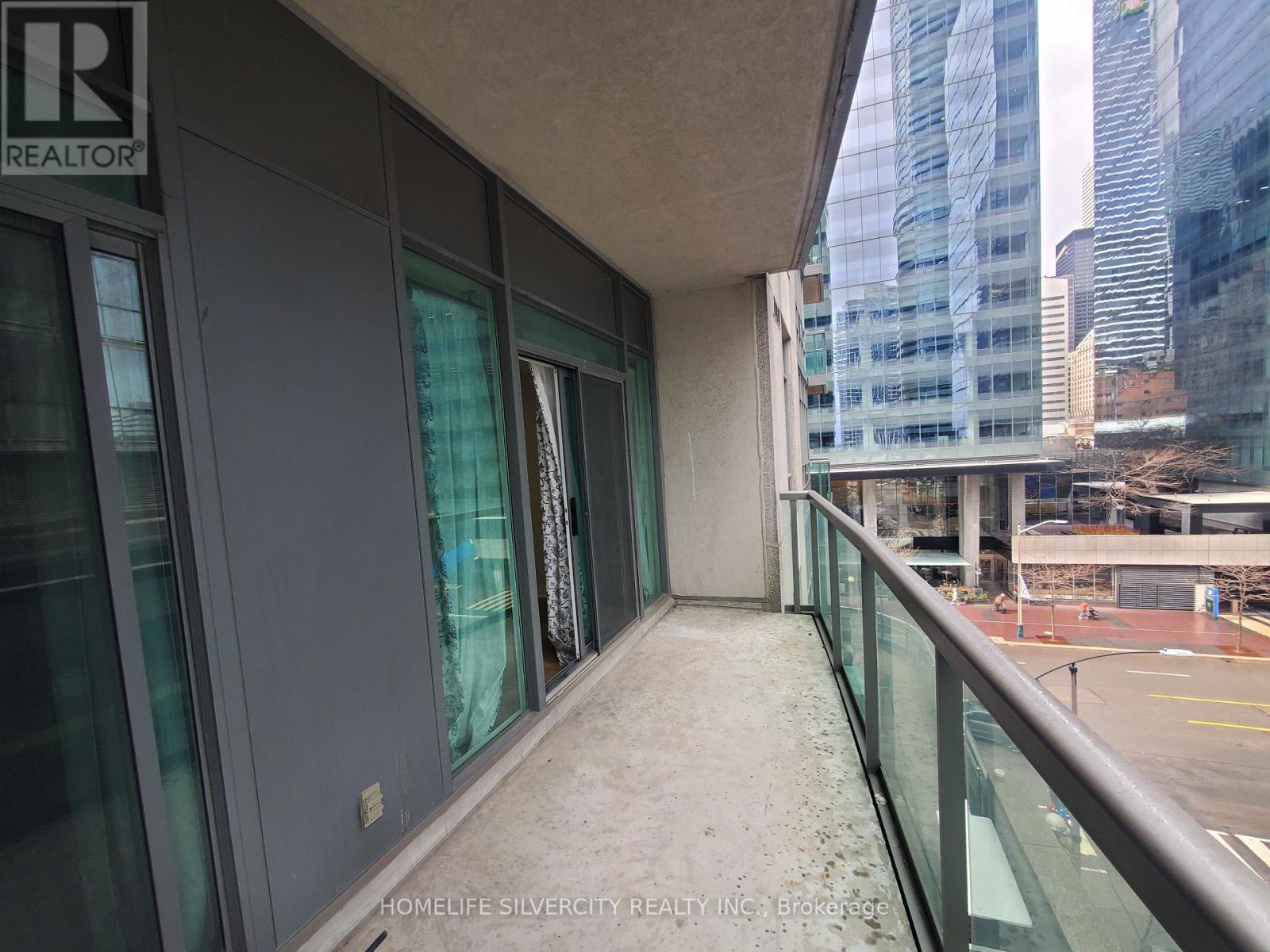 607 - 30 Grand Trunk Crescent, Toronto, ON - Outdoor With Balcony With Exterior
