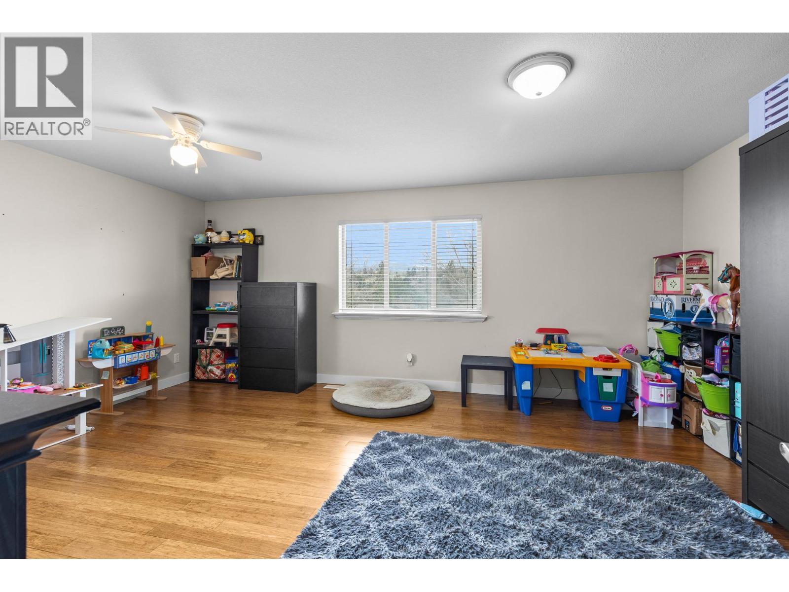 908 Westview Way, West Kelowna, BC - Indoor Photo Showing Other Room