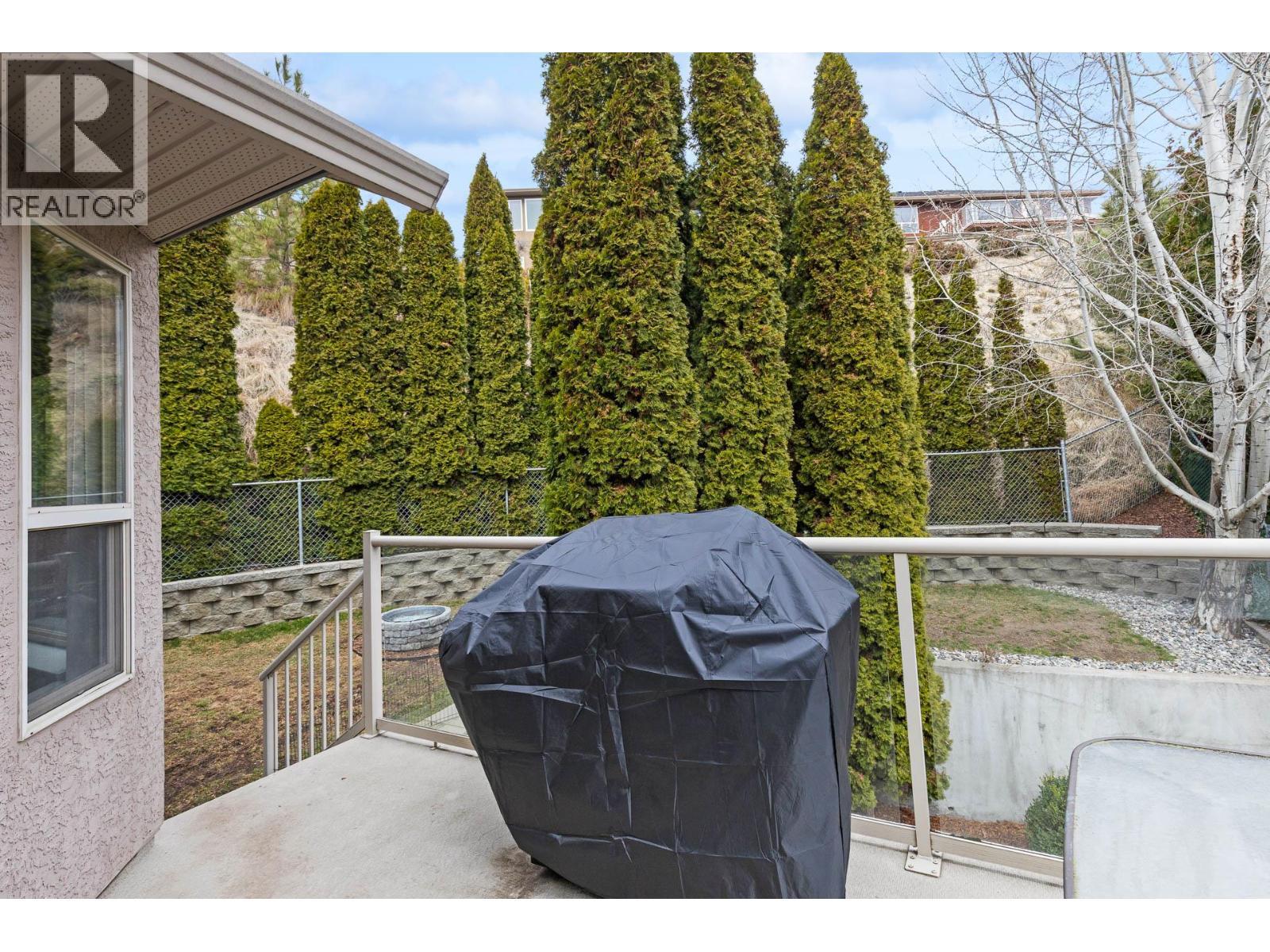 908 Westview Way, West Kelowna, BC - Outdoor