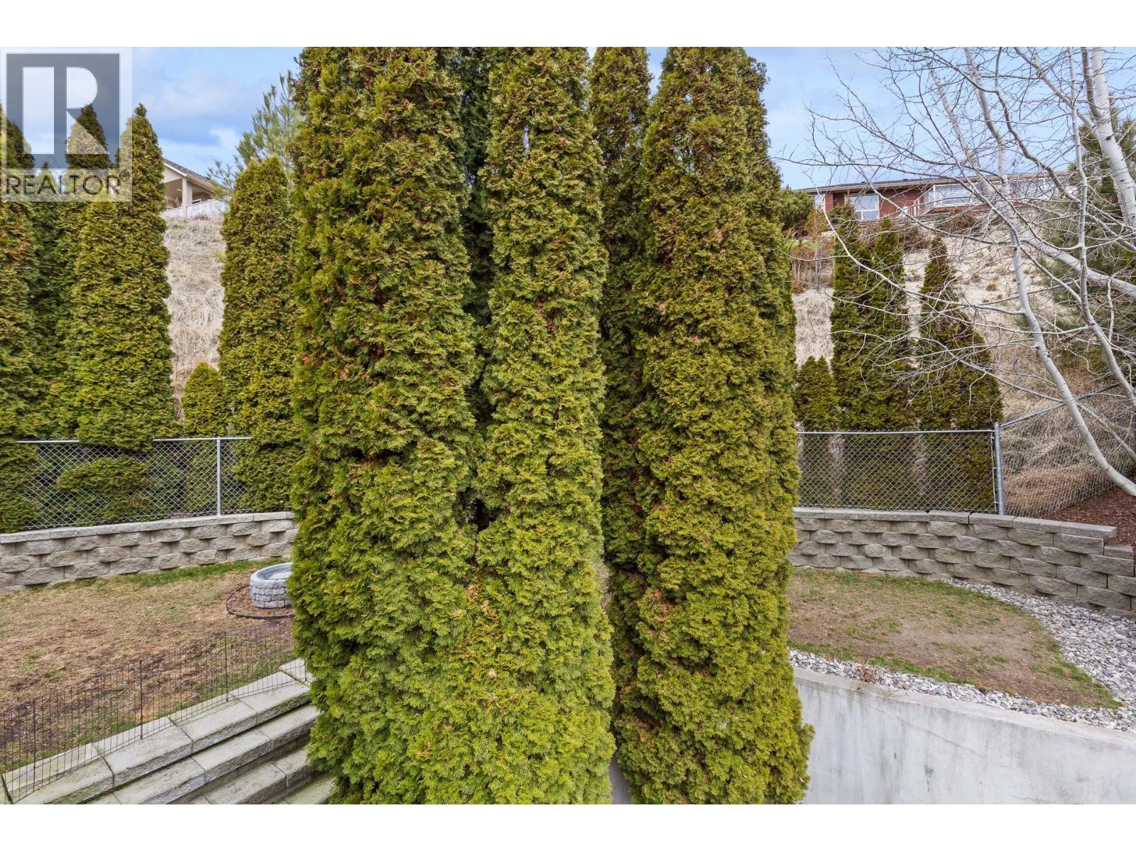 908 Westview Way, West Kelowna, BC - Outdoor