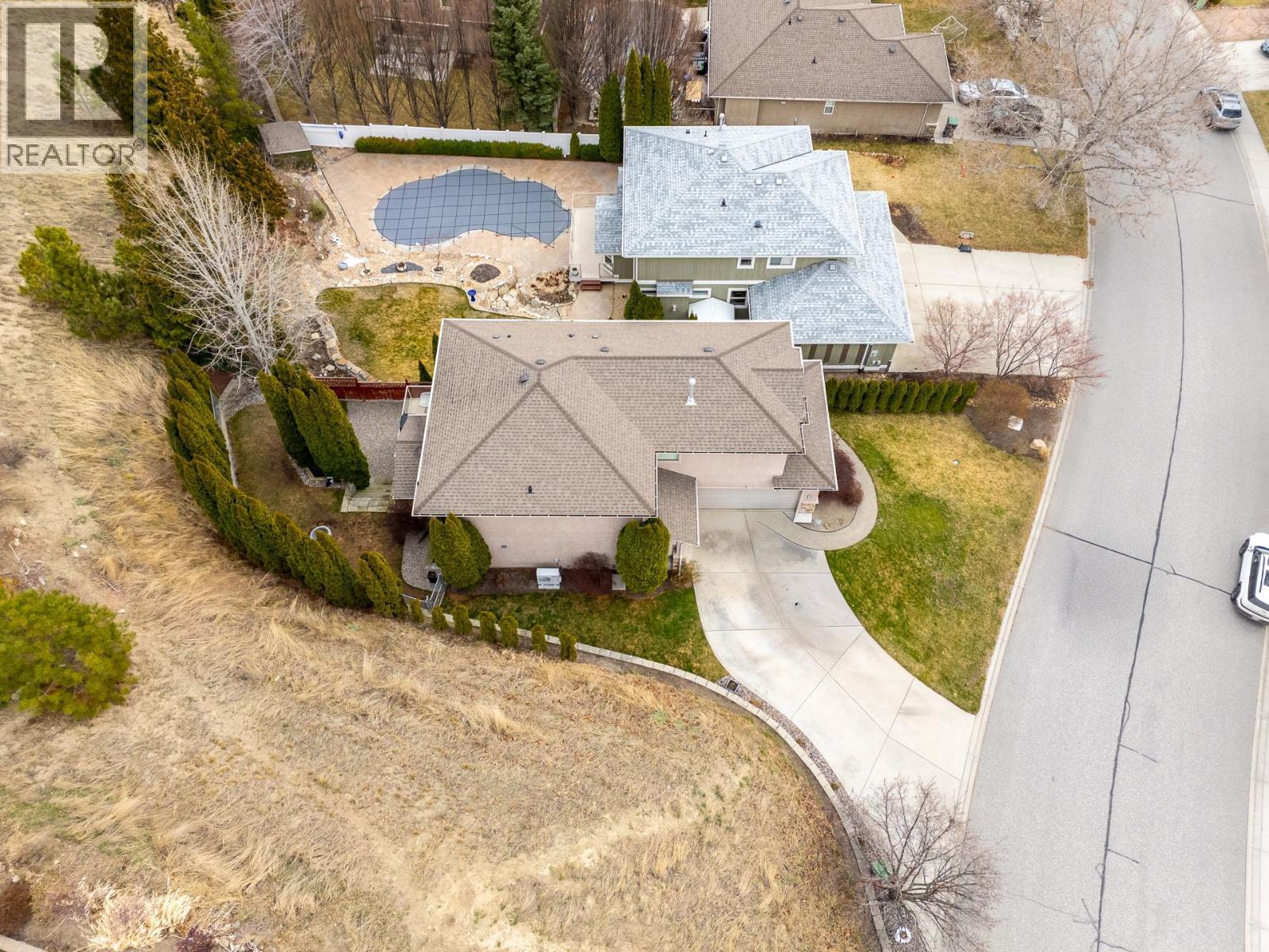 908 Westview Way, West Kelowna, BC - Outdoor