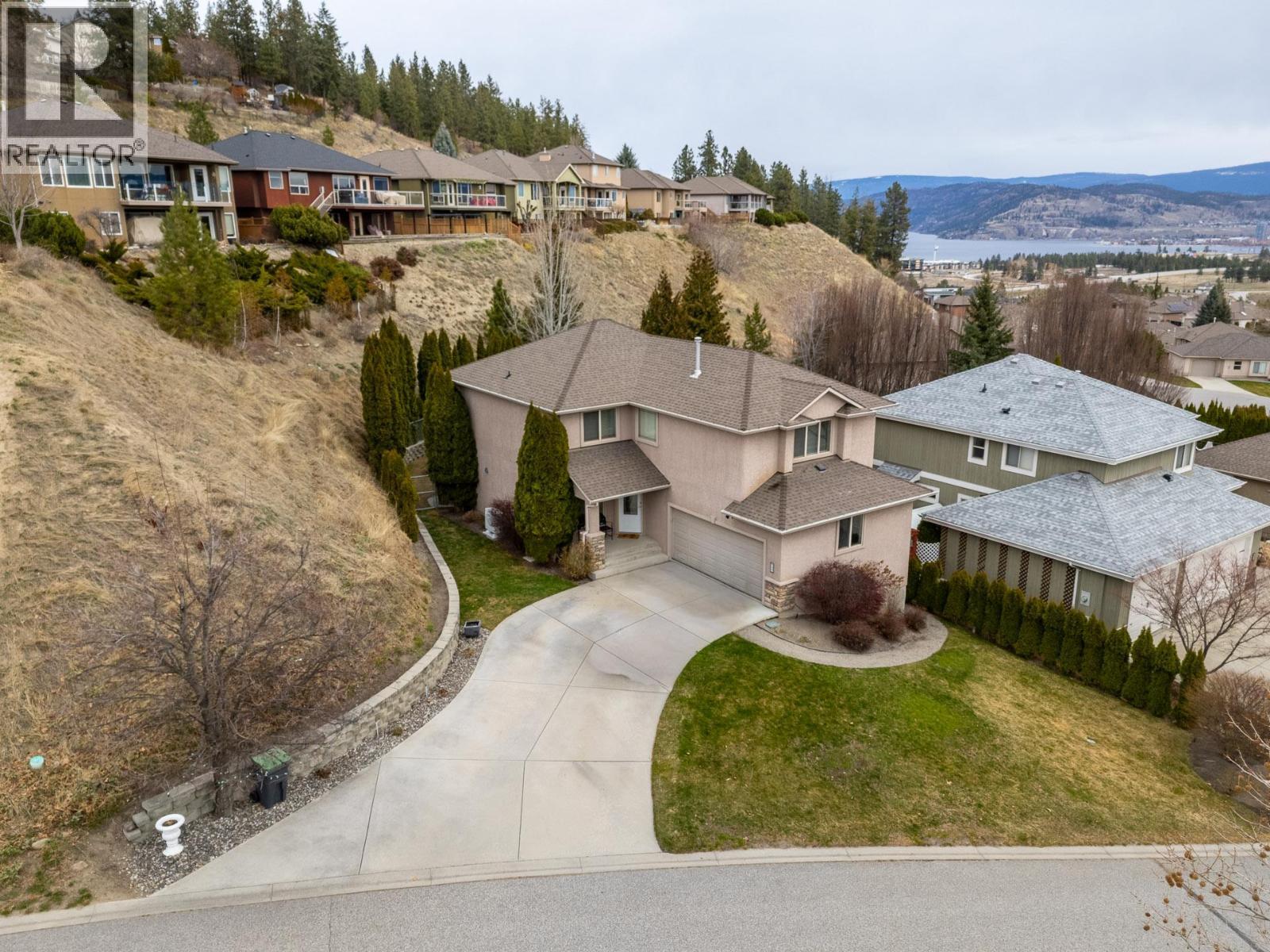 908 Westview Way, West Kelowna, BC - Outdoor