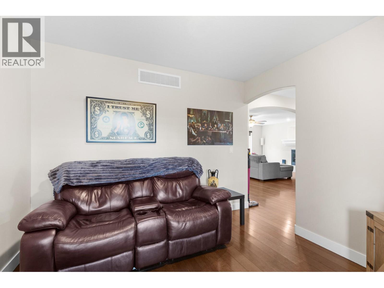 908 Westview Way, West Kelowna, BC - Indoor