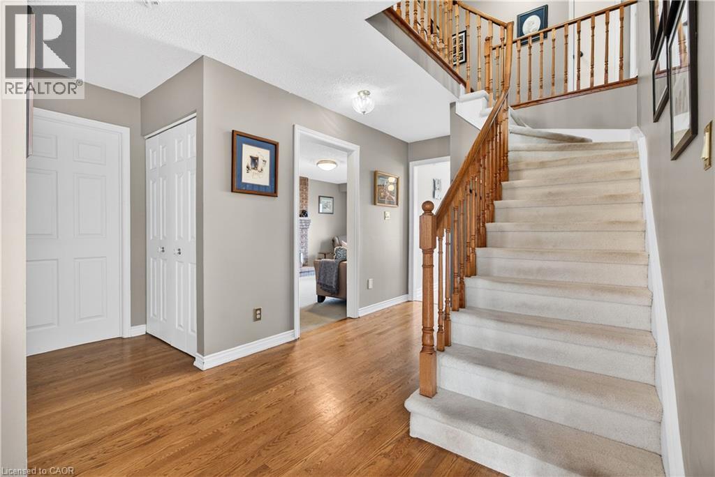 2378 Arnold Crescent, Burlington, ON - Indoor Photo Showing Other Room