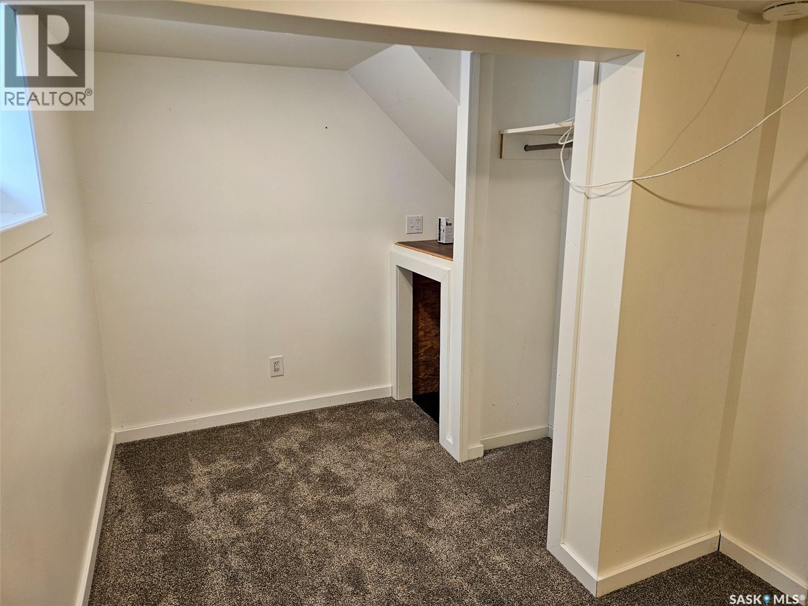 660 9Th Avenue Ne, Swift Current, SK - Indoor Photo Showing Other Room