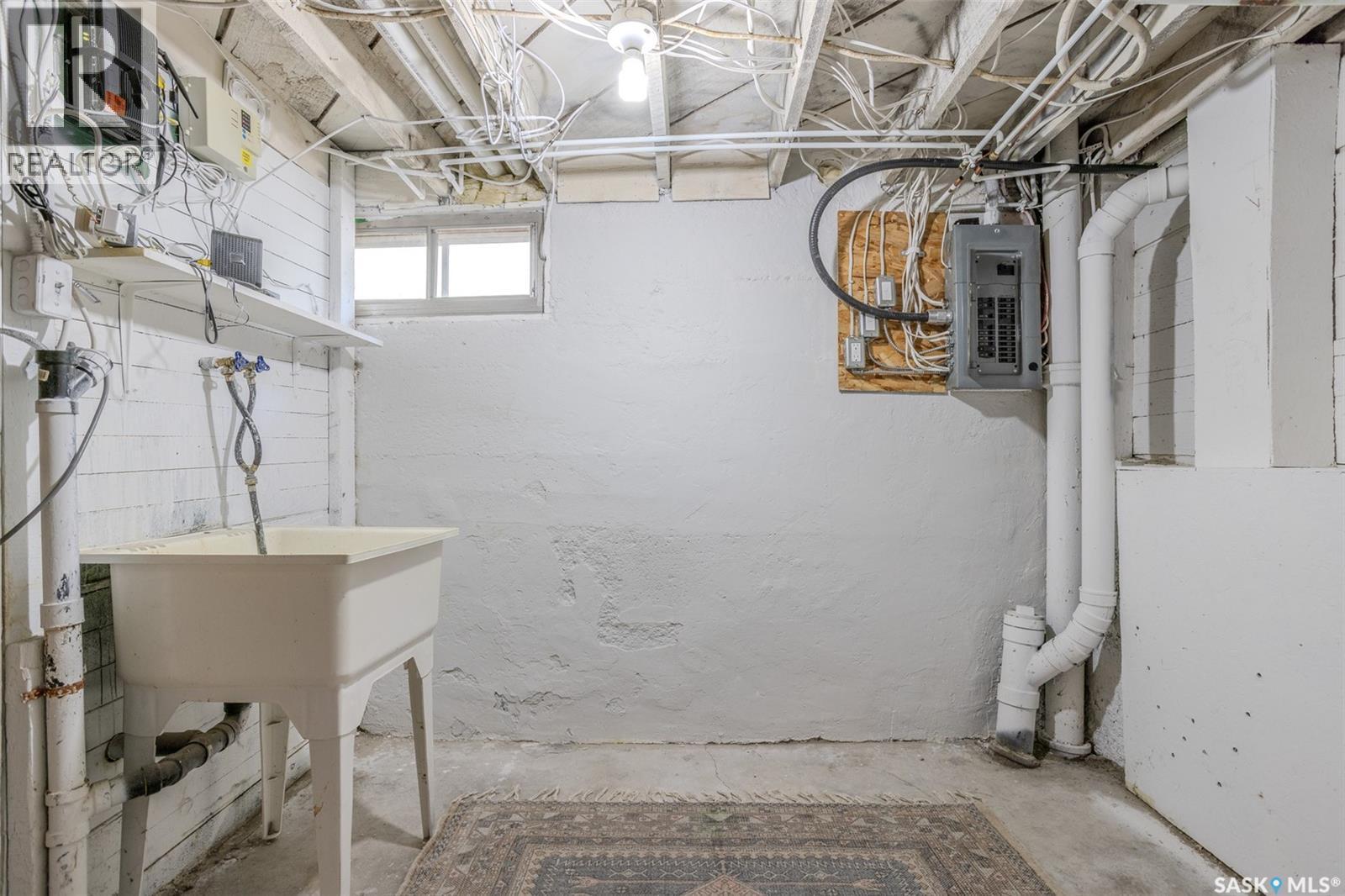 515 9Th Street E, Saskatoon, SK - Indoor Photo Showing Other Room
