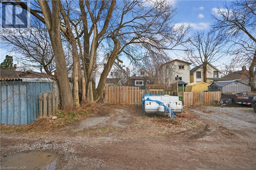 Additional laneway parking for 1 vehicle - 8 East 23Rd Street, Hamilton, ON - Outdoor